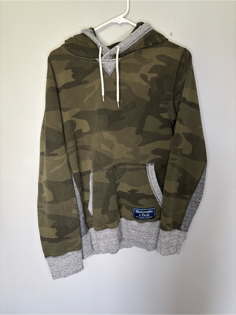 Abercrombie & Fitch Olive Camo Hoodie with Gray Accents medium Vintage